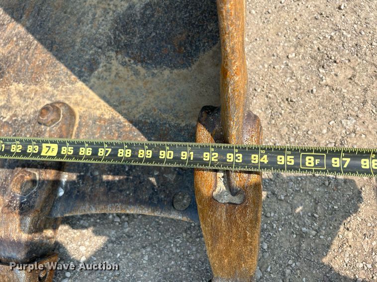 image for item DR4730 1984 Caterpillar 953  track loader