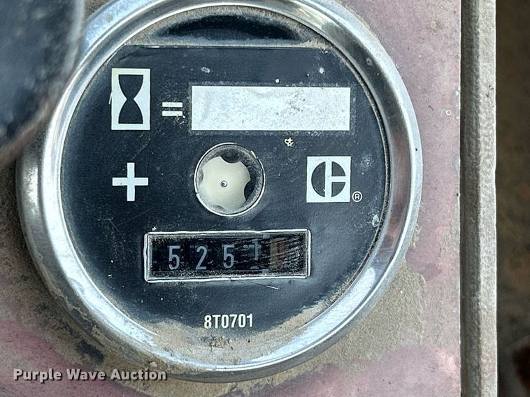 image for item DR4730 1984 Caterpillar 953  track loader