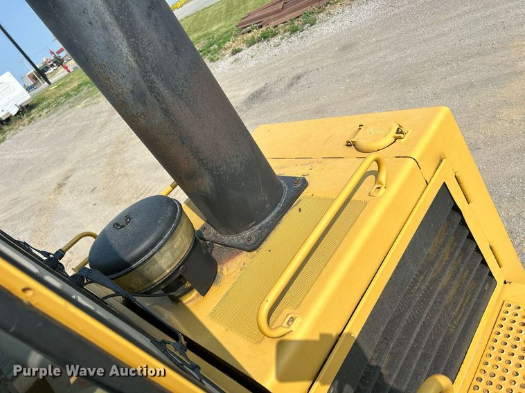 image for item DR4730 1984 Caterpillar 953  track loader