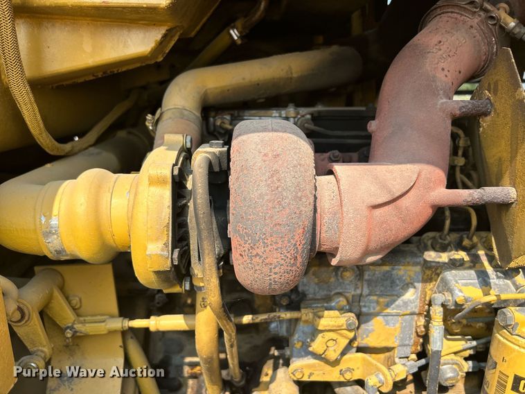 image for item DR4730 1984 Caterpillar 953  track loader