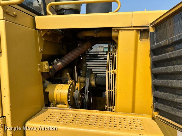 image for item DR4730 1984 Caterpillar 953  track loader