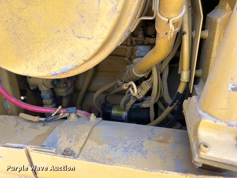 image for item DR4730 1984 Caterpillar 953  track loader