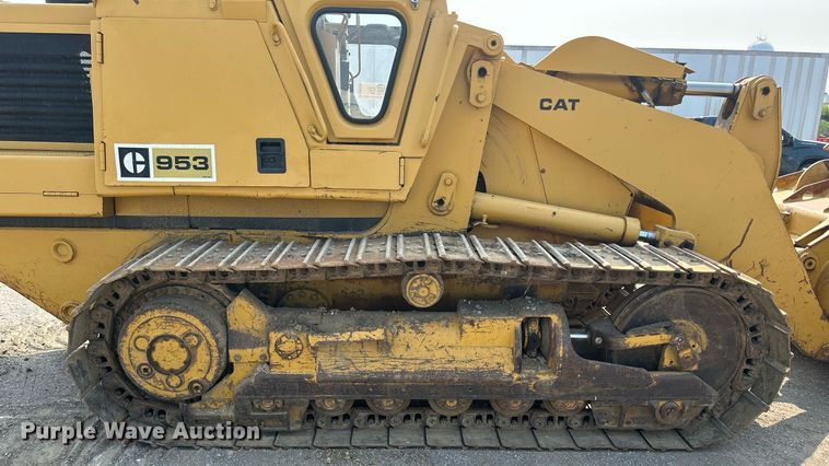 image for item DR4730 1984 Caterpillar 953  track loader