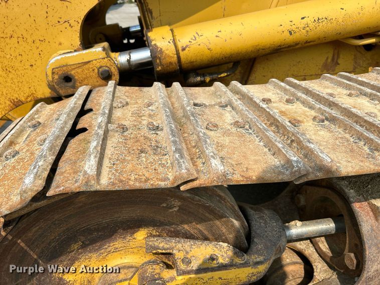 image for item DR4730 1984 Caterpillar 953  track loader