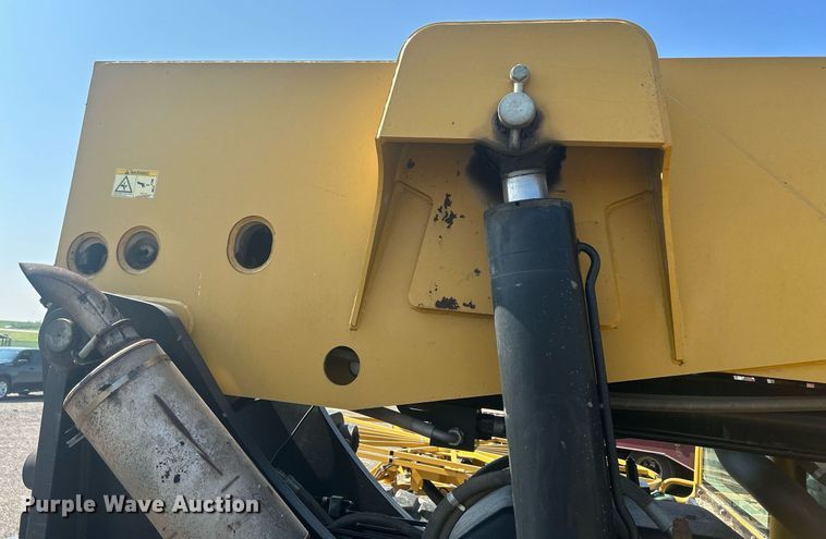 image for item DR4738 2008 Caterpillar TL1255  telehandler