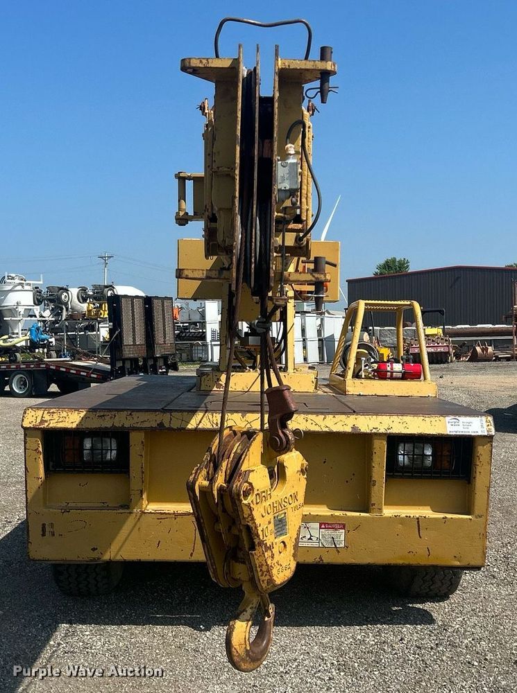 image for item DR4739 Broderson 1C2002B  crane