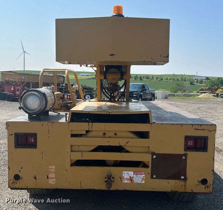 image for item DR4739 Broderson 1C2002B  crane