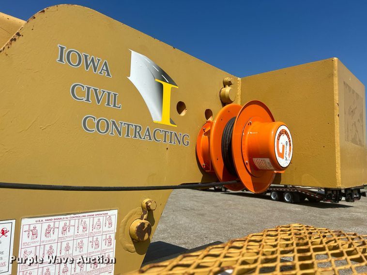 image for item DR4739 Broderson 1C2002B  crane