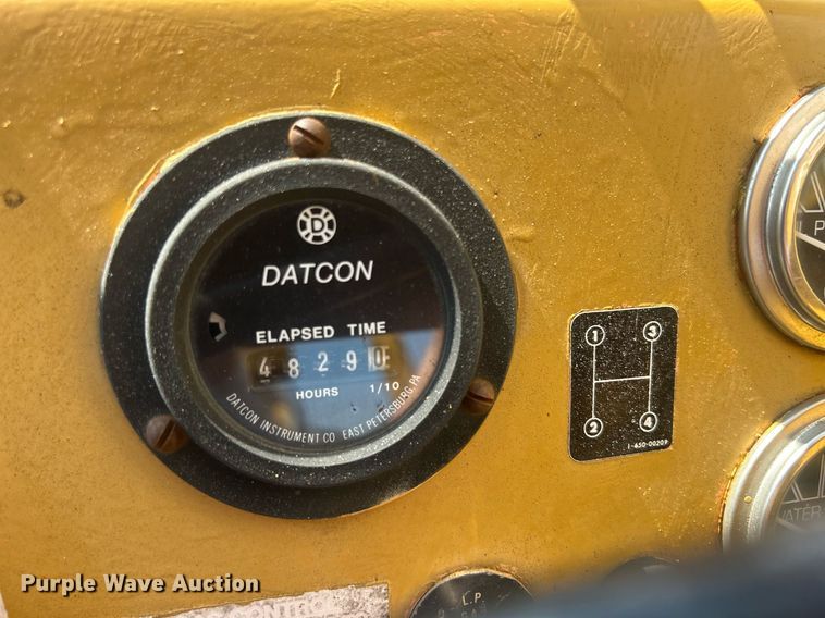 image for item DR4739 Broderson 1C2002B  crane