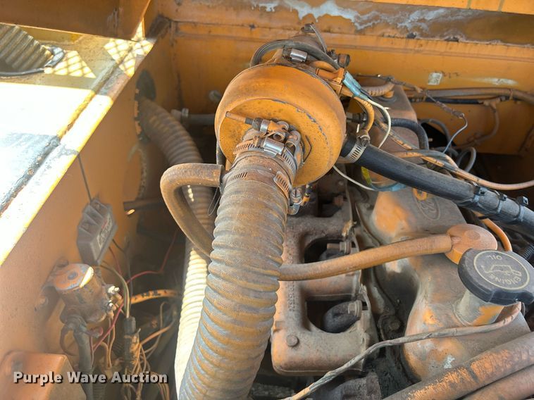 image for item DR4739 Broderson 1C2002B  crane