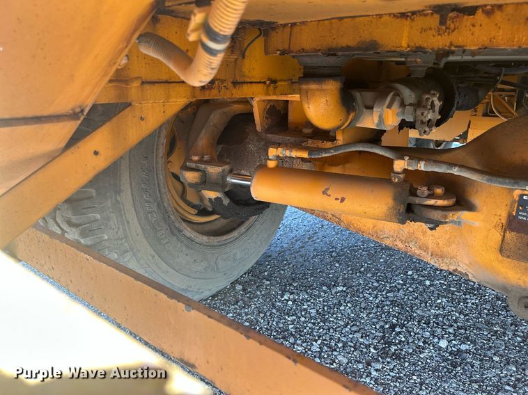 image for item DR4739 Broderson 1C2002B  crane