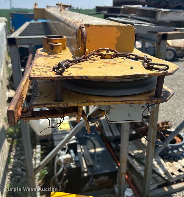 image for item DR4739 Broderson 1C2002B  crane