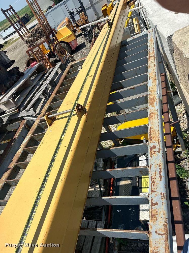 image for item DR4739 Broderson 1C2002B  crane