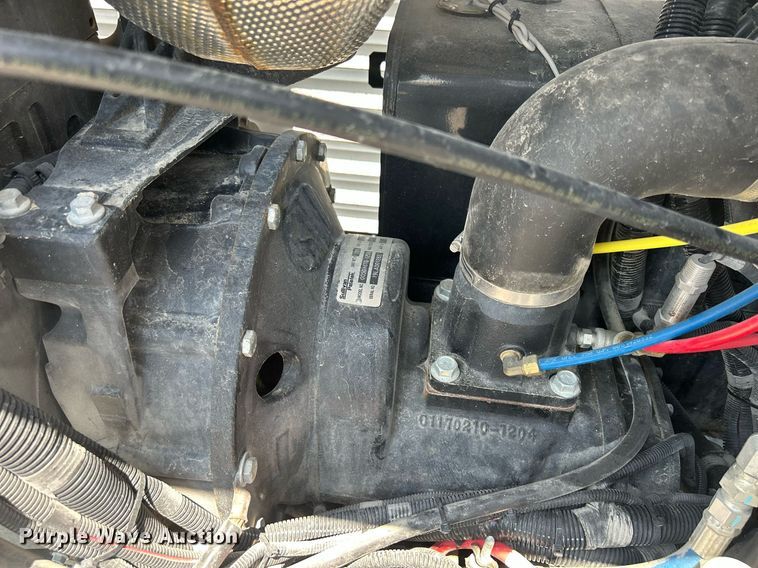 image for item DR4743 Sullivan-palatek D185UDZW  air compressor