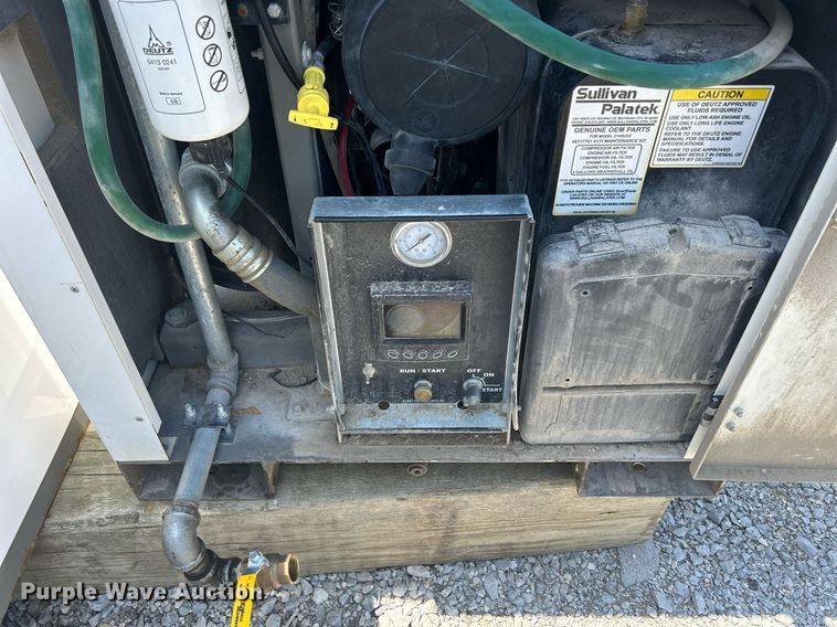 image for item DR4743 Sullivan-palatek D185UDZW  air compressor