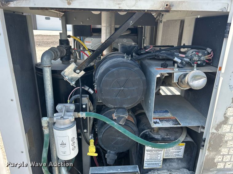 image for item DR4743 Sullivan-palatek D185UDZW  air compressor