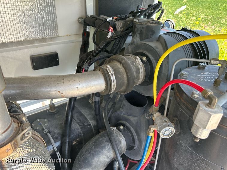 image for item DR4744 Sullivan-palatek D185UDZW  air compressor