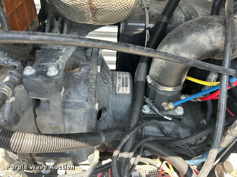 image for item DR4744 Sullivan-palatek D185UDZW  air compressor