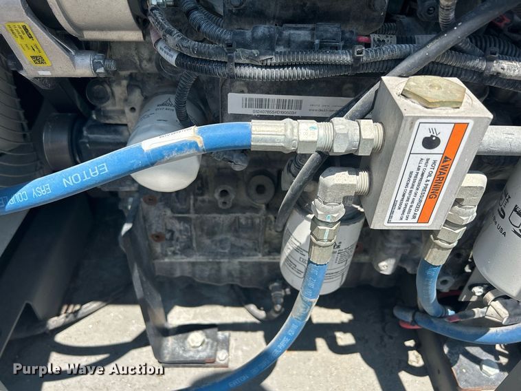 image for item DR4746 Sullivan-palatek D185UDZ  air compressor