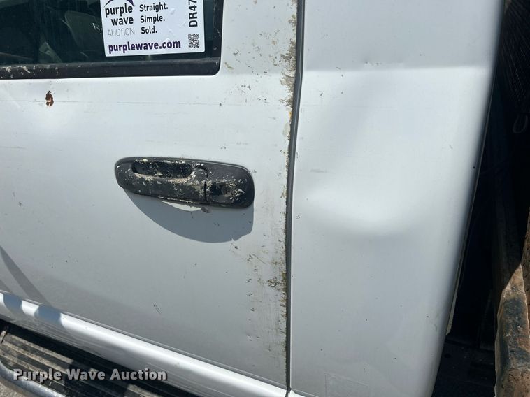 image for item DR4747 2006 Dodge Ram 3500  flatbed pickup truck