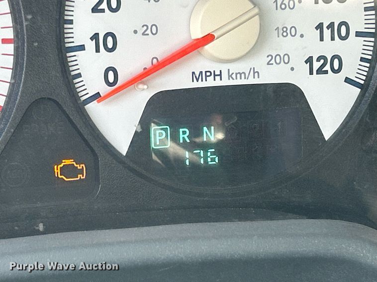 image for item DR4747 2006 Dodge Ram 3500  flatbed pickup truck