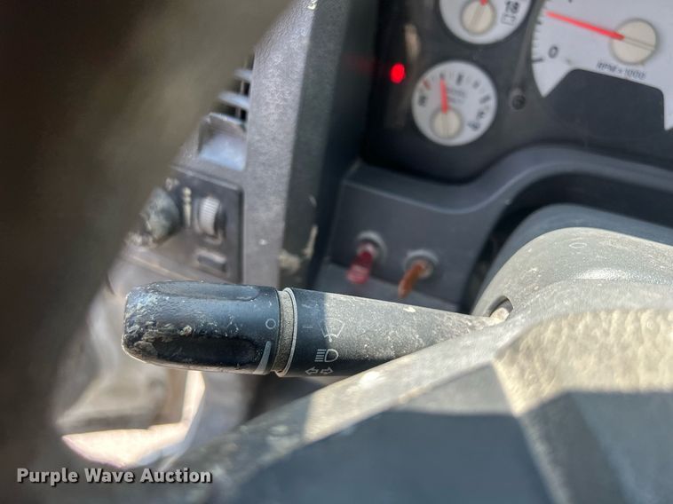 image for item DR4747 2006 Dodge Ram 3500  flatbed pickup truck