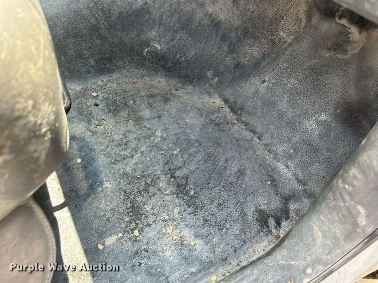 image for item DR4747 2006 Dodge Ram 3500  flatbed pickup truck