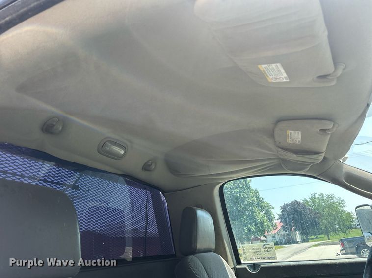 image for item DR4747 2006 Dodge Ram 3500  flatbed pickup truck