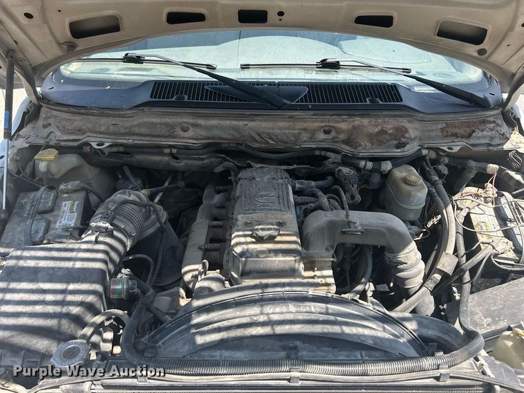 image for item DR4747 2006 Dodge Ram 3500  flatbed pickup truck