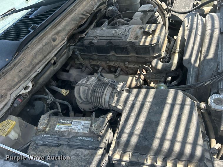 image for item DR4747 2006 Dodge Ram 3500  flatbed pickup truck