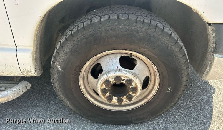 image for item DR4747 2006 Dodge Ram 3500  flatbed pickup truck