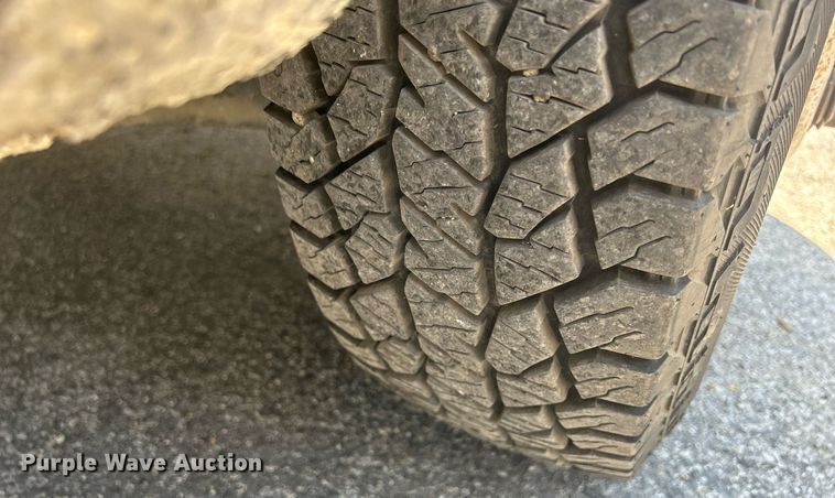 image for item DR4747 2006 Dodge Ram 3500  flatbed pickup truck