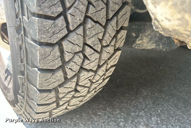 image for item DR4747 2006 Dodge Ram 3500  flatbed pickup truck