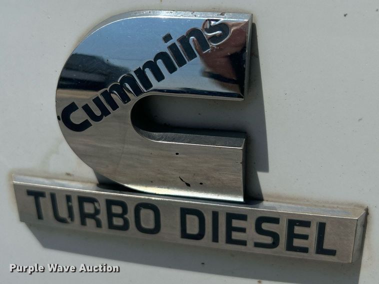 image for item DR4747 2006 Dodge Ram 3500  flatbed pickup truck