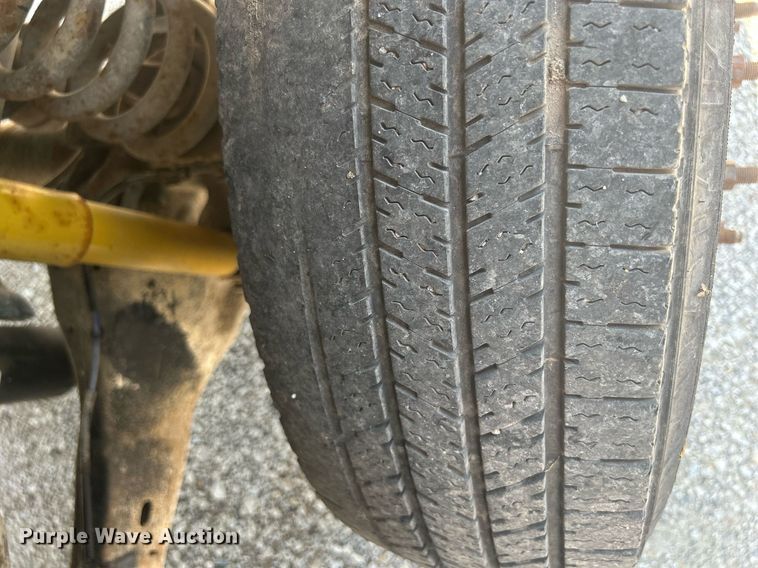 image for item DR4748 2011 Ford F350 Super Duty  pickup truck cab and chassis