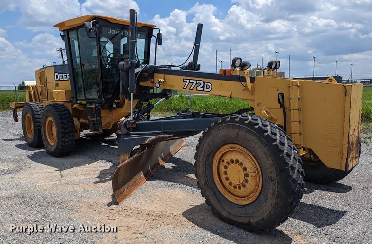 image for item DR6974 2007 John Deere 772D  motor grader