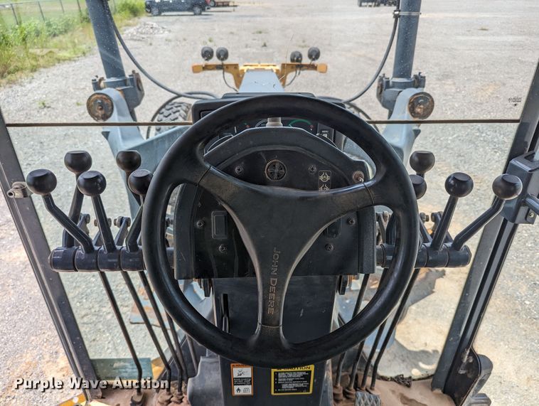 image for item DR6974 2007 John Deere 772D  motor grader