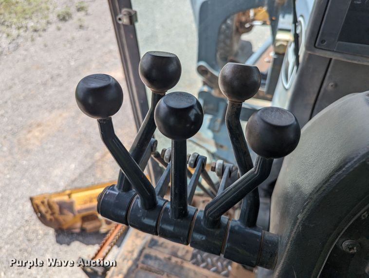 image for item DR6974 2007 John Deere 772D  motor grader