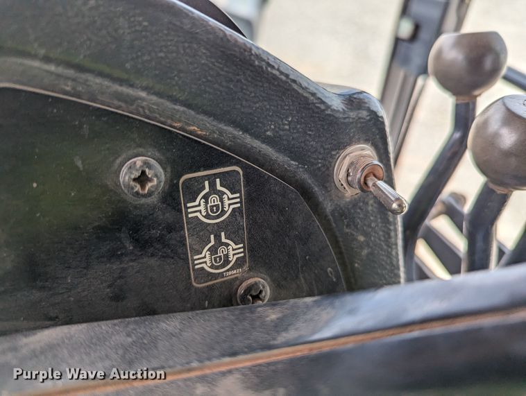 image for item DR6974 2007 John Deere 772D  motor grader