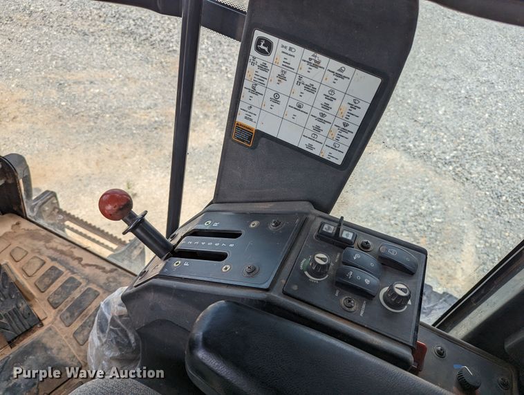 image for item DR6974 2007 John Deere 772D  motor grader