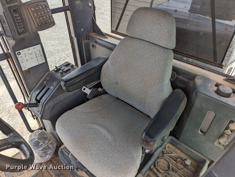 image for item DR6974 2007 John Deere 772D  motor grader