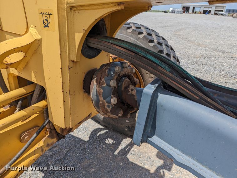 image for item DR6974 2007 John Deere 772D  motor grader