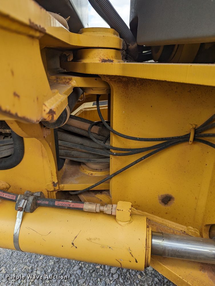 image for item DR6974 2007 John Deere 772D  motor grader