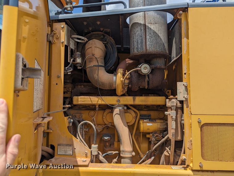 image for item DR6974 2007 John Deere 772D  motor grader