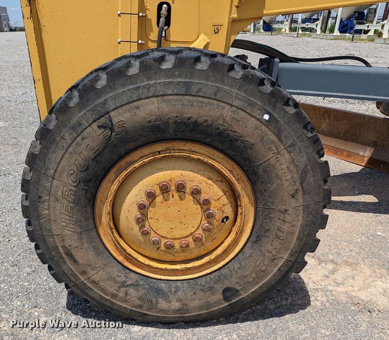 image for item DR6974 2007 John Deere 772D  motor grader