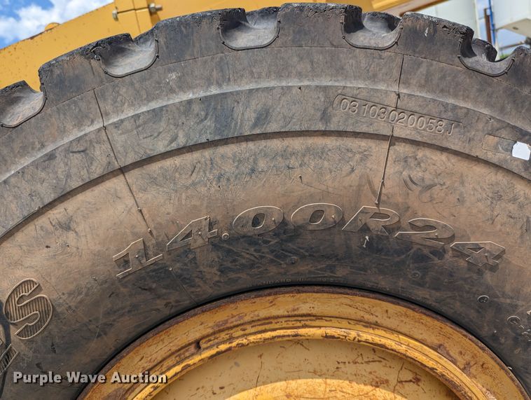 image for item DR6974 2007 John Deere 772D  motor grader