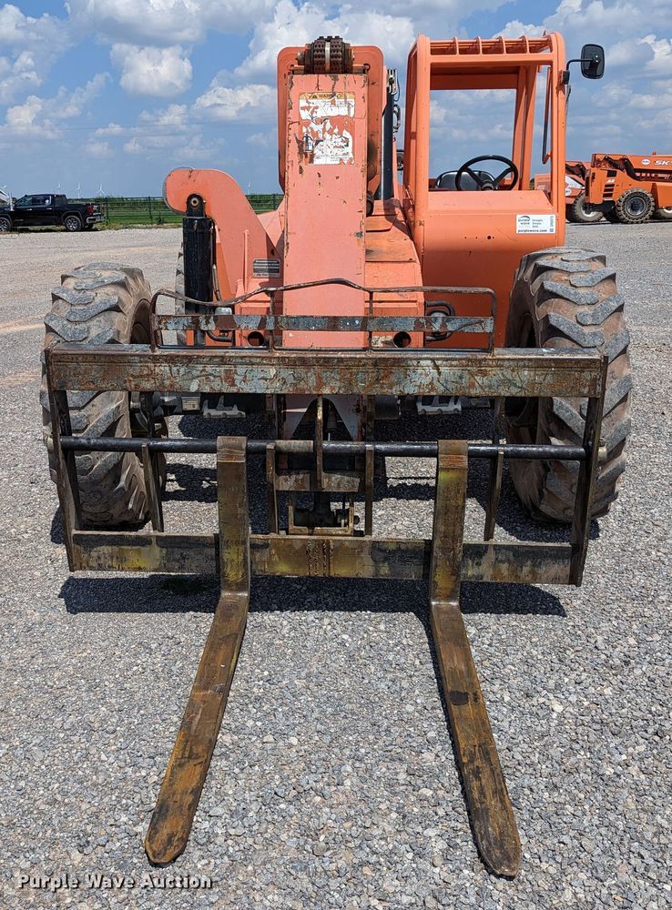 image for item DR6975 2008 SkyTrak 8042  telehandler