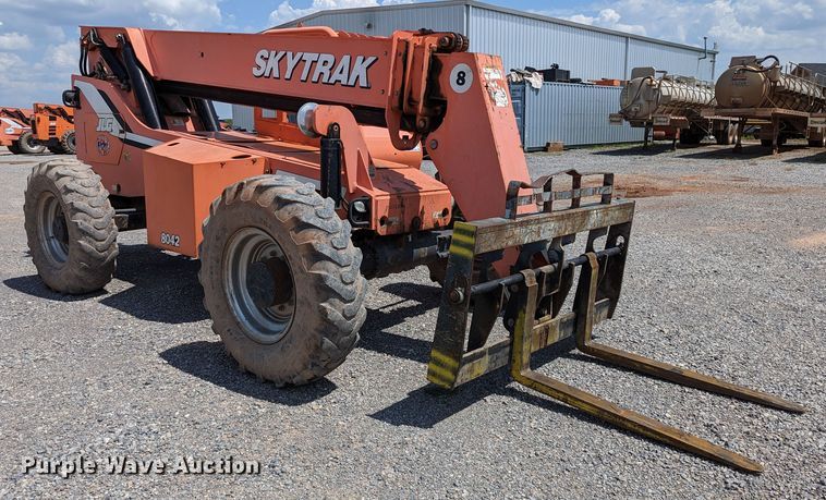 image for item DR6975 2008 SkyTrak 8042  telehandler