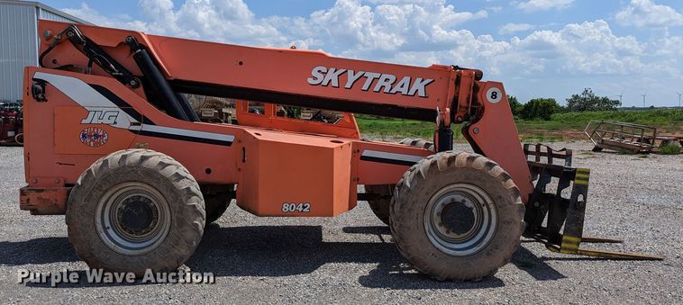 image for item DR6975 2008 SkyTrak 8042  telehandler