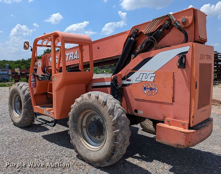 image for item DR6975 2008 SkyTrak 8042  telehandler